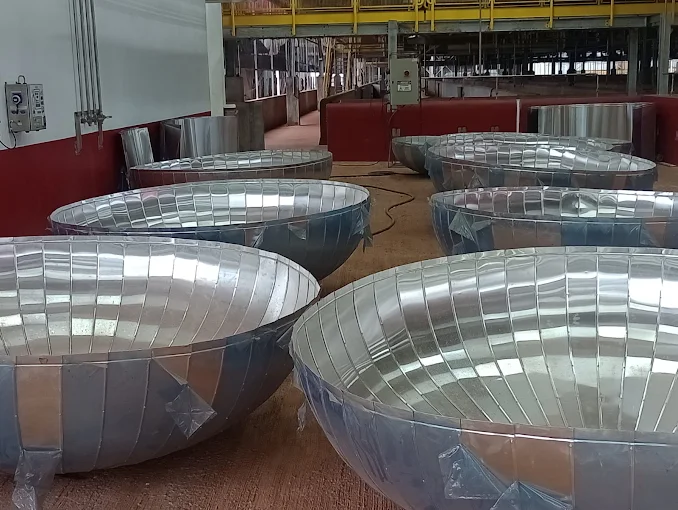 Chapeamento de alumínio em duto de ar condicionado